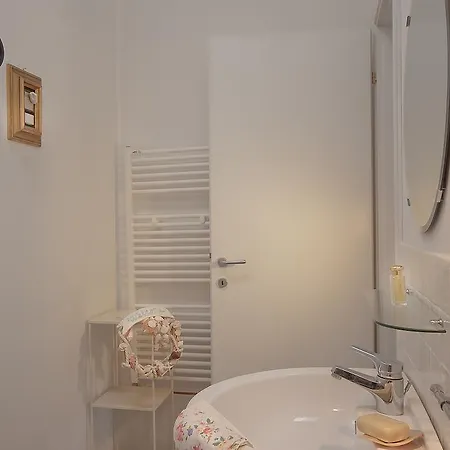 Апартаменти Maestrale 2 Марина-ді-П'єтразанта